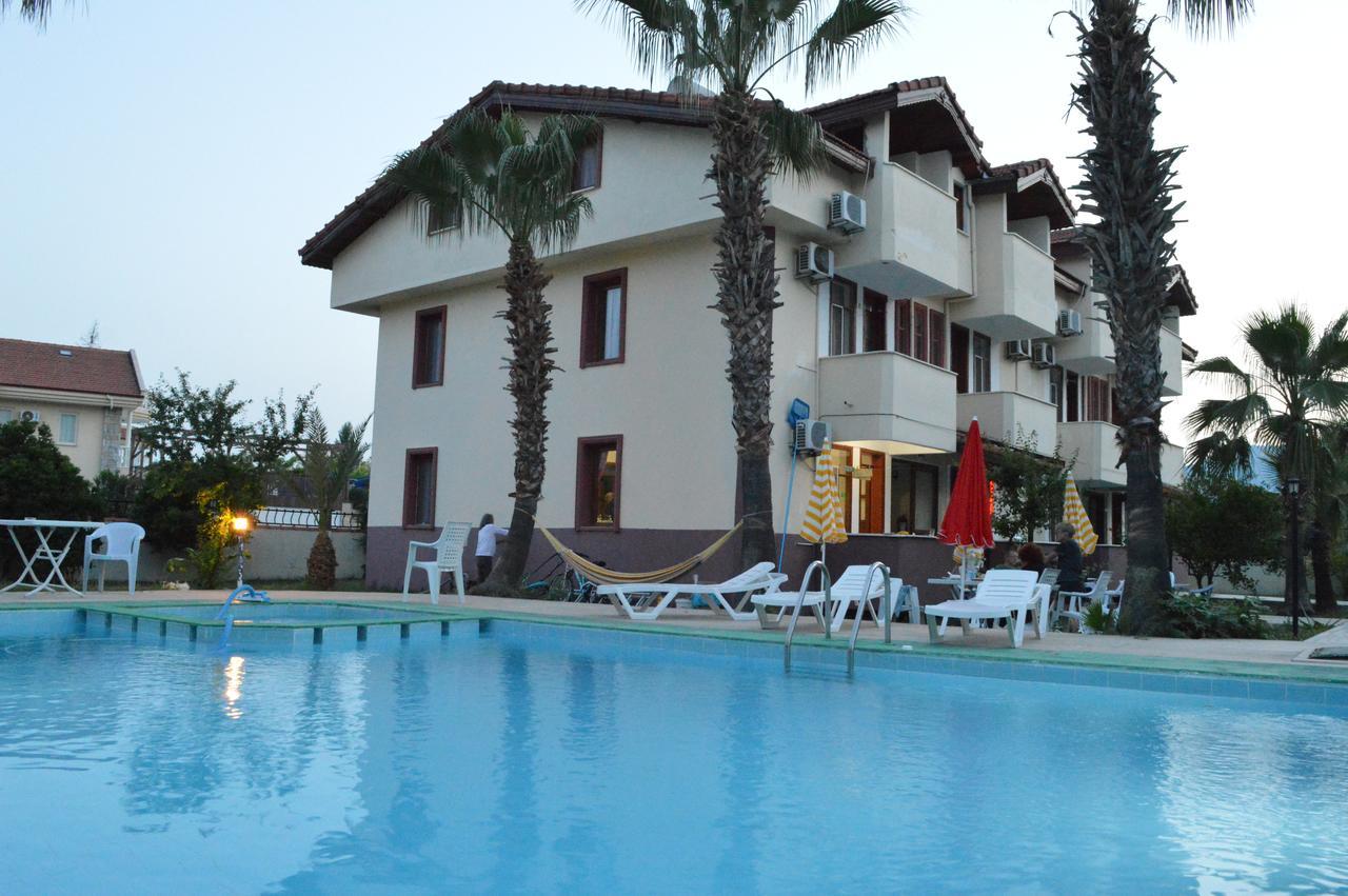 Erasmus Apart Hotel ดาลยัน ภายนอก รูปภาพ