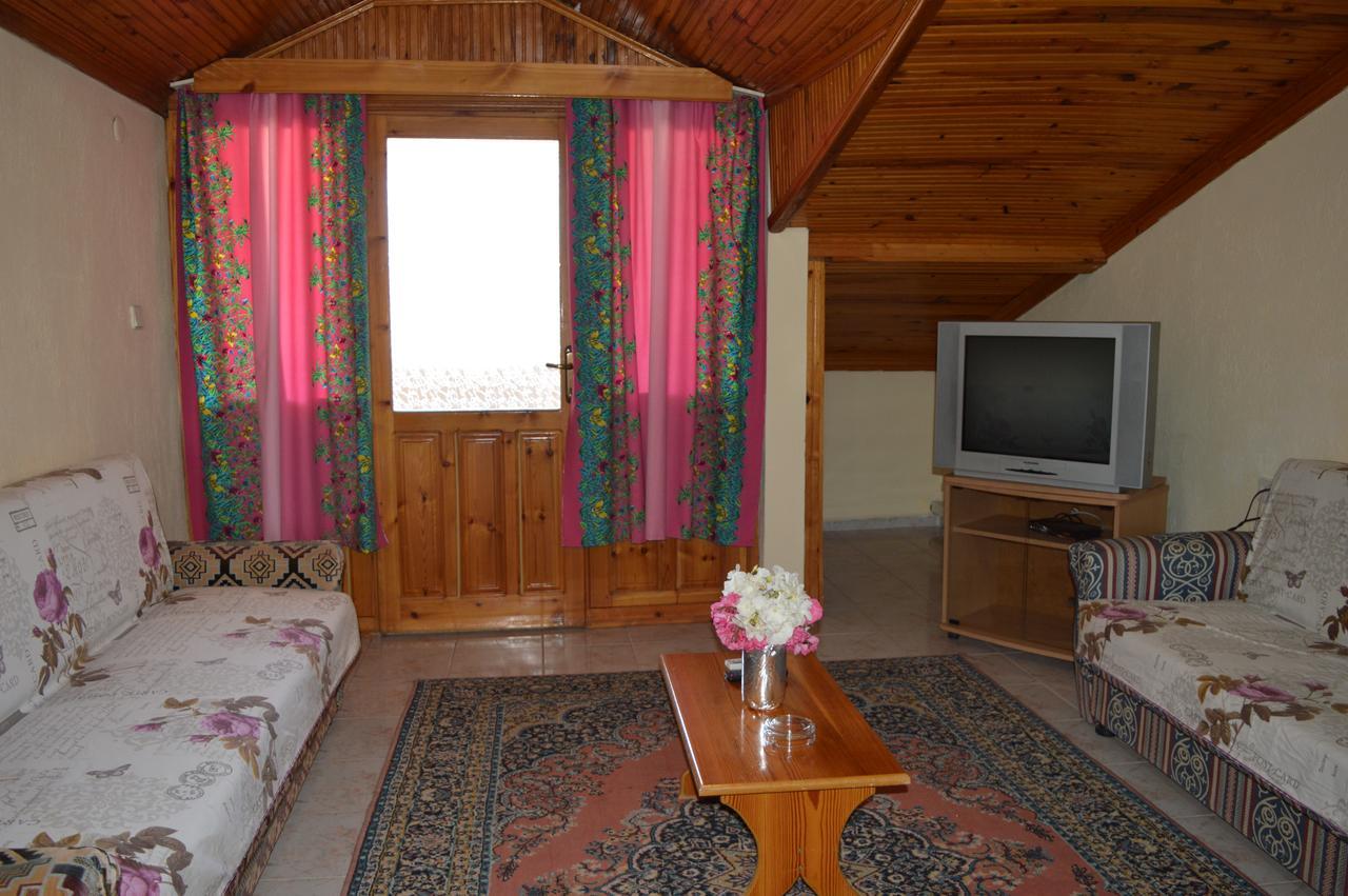 Erasmus Apart Hotel ดาลยัน ภายนอก รูปภาพ
